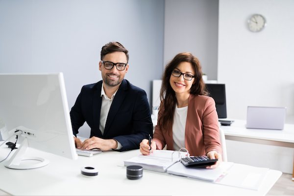 Bookkeeper vs. Accountant: Why Your Business Needs Both (And When to Hire Each)